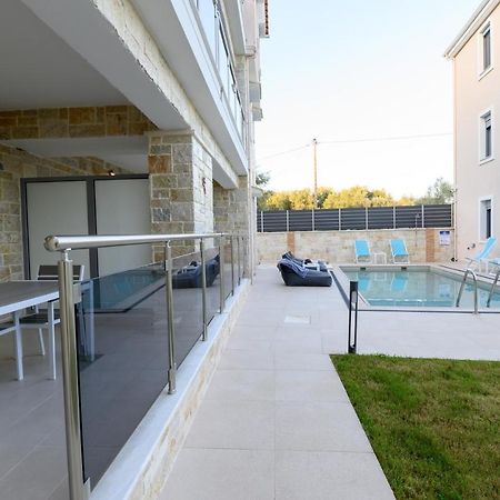 Momento Luxury Apartments Walking Distance From The Beach Nikiana Exteriér fotografie