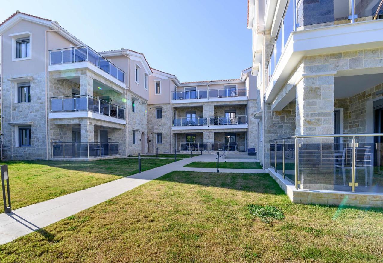 Momento Luxury Apartments Walking Distance From The Beach Nikiana Exteriér fotografie