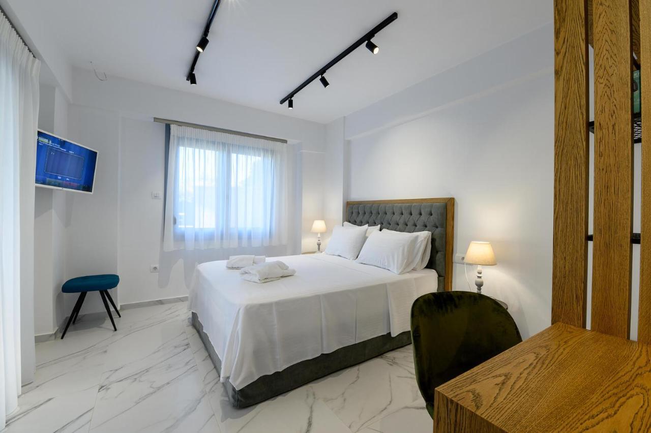 Momento Luxury Apartments Walking Distance From The Beach Nikiana Exteriér fotografie