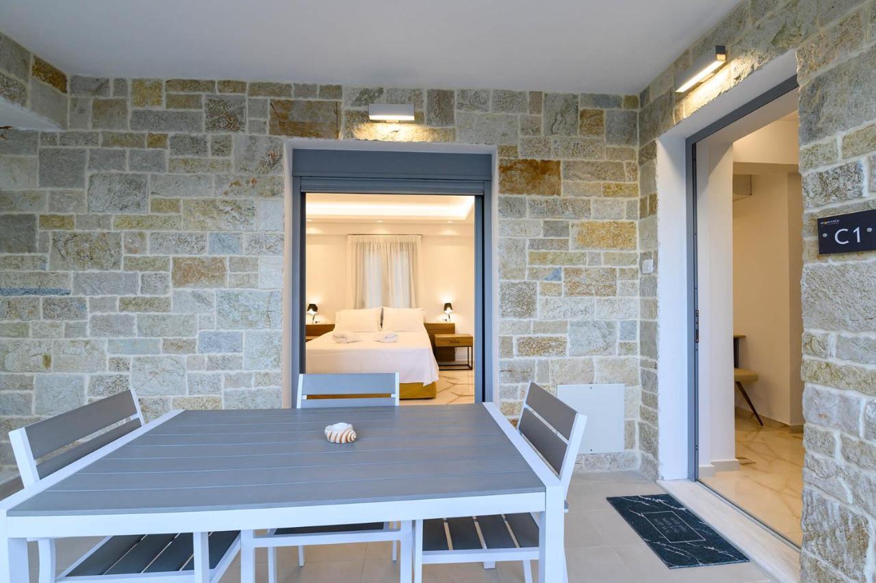 Momento Luxury Apartments Walking Distance From The Beach Nikiana Exteriér fotografie