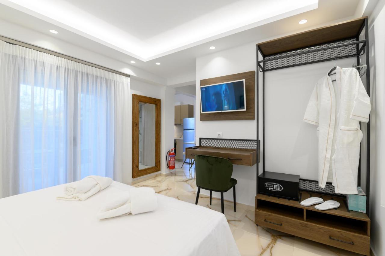 Momento Luxury Apartments Walking Distance From The Beach Nikiana Exteriér fotografie
